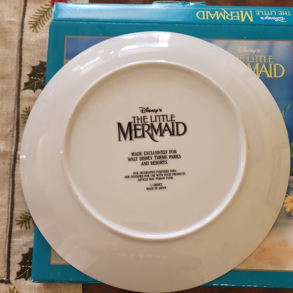 Disney Little Mermaid Collector's Plate - Picture 3 of 3